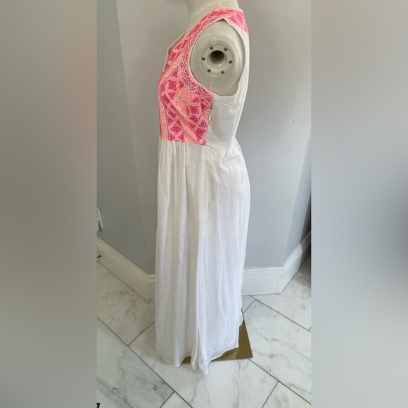 Vineyard Vines, women’s 2, cotton and linen maxi dress w/ hot pink woven accents - Picture 3 of 11